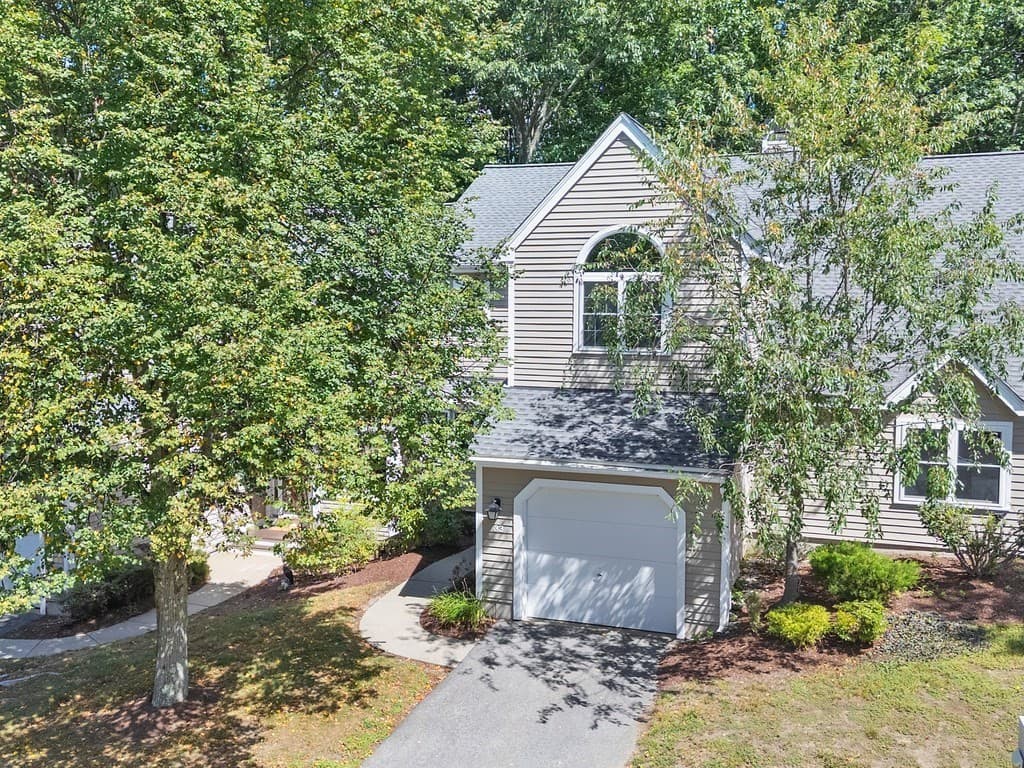 Condominium at 33 Bishops Forest Drive # 33, Waltham MA 02452, photo 34 of 41