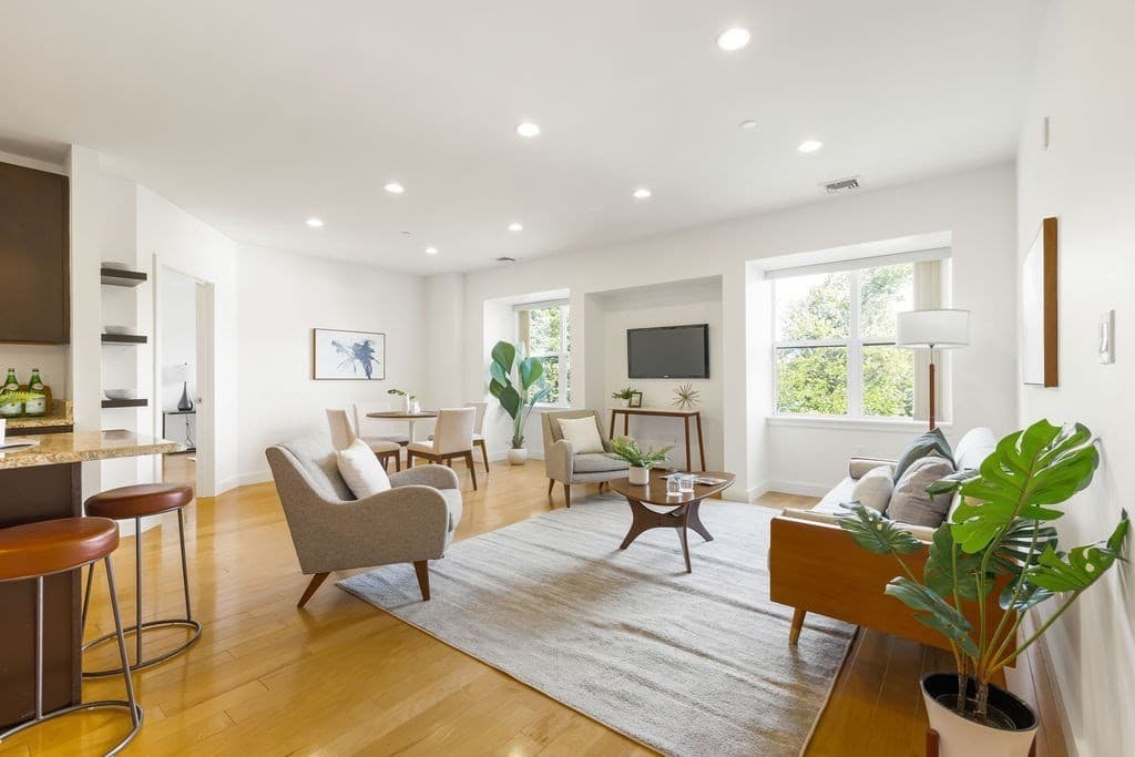 65 Beacon St # 403, Somerville MA 02143