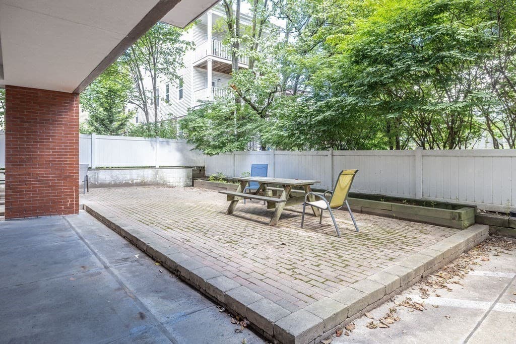 Condominium at 65 Beacon St # 403, Somerville MA 02143, Somerville, photo 15 of 21