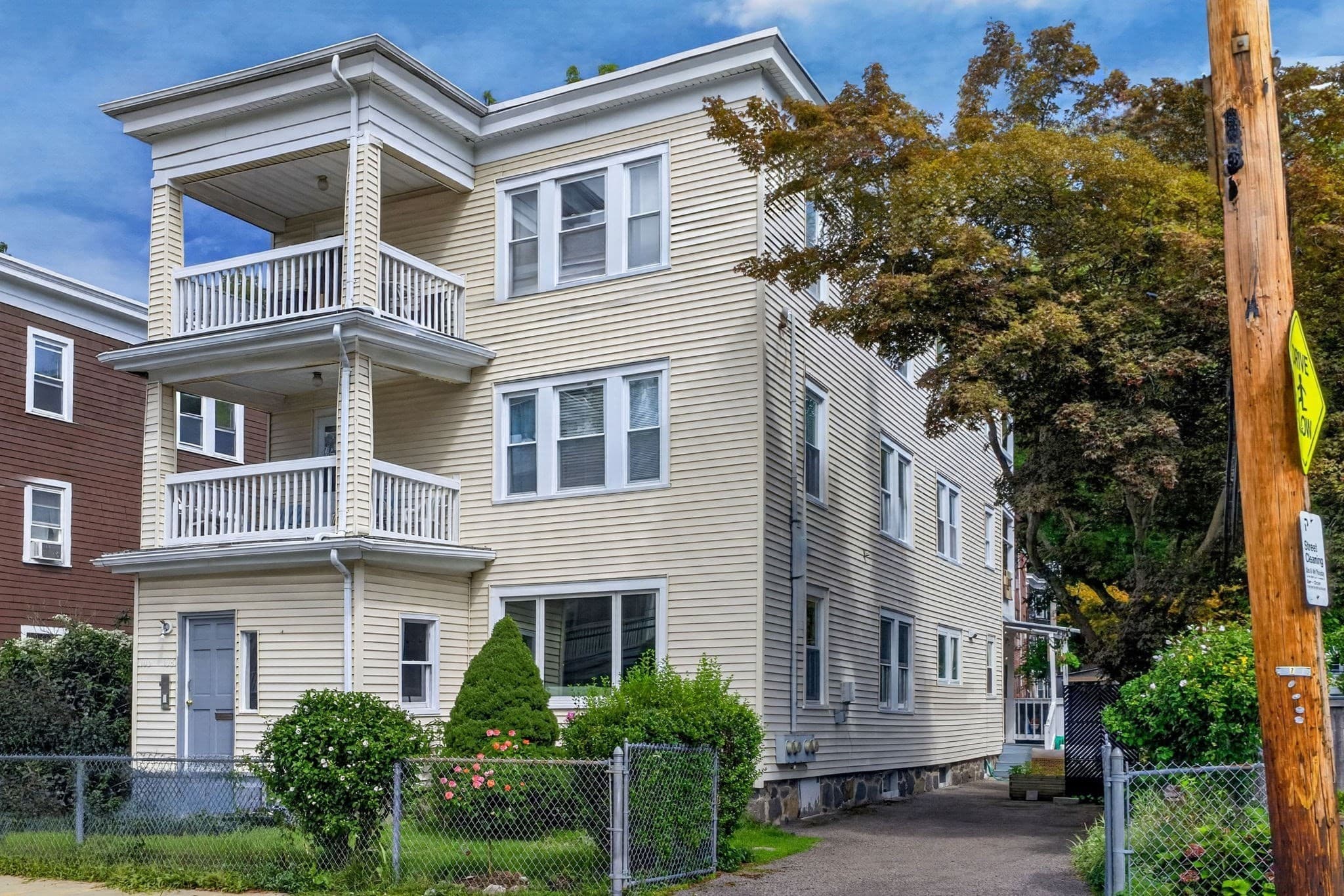 Condominium at 106-108 Rossmore Rd # 1, Boston MA 02130, photo 4 of 30