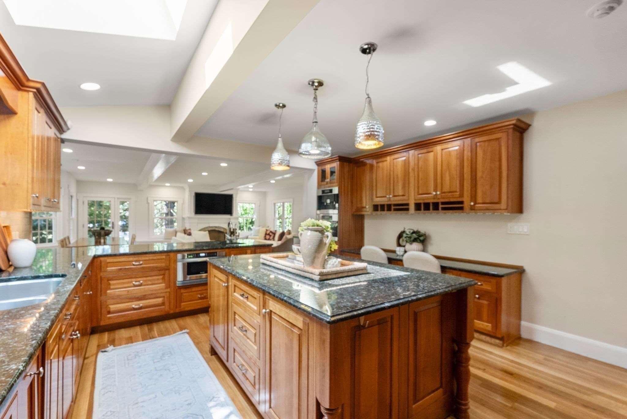 Single Family Residence at 1 Kenilworth Circle, Wellesley MA 02482, Wellesley, photo 13 of 36