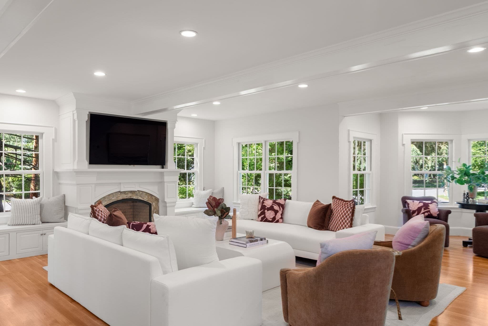 Single Family Residence at 1 Kenilworth Circle, Wellesley MA 02482, Wellesley, photo 17 of 36