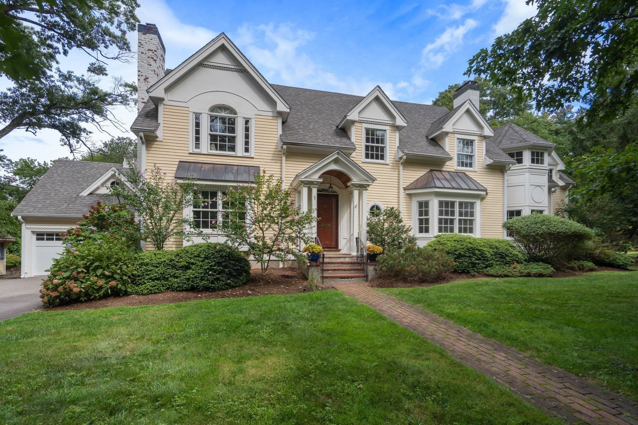 1 Kenilworth Circle, Wellesley MA 02482