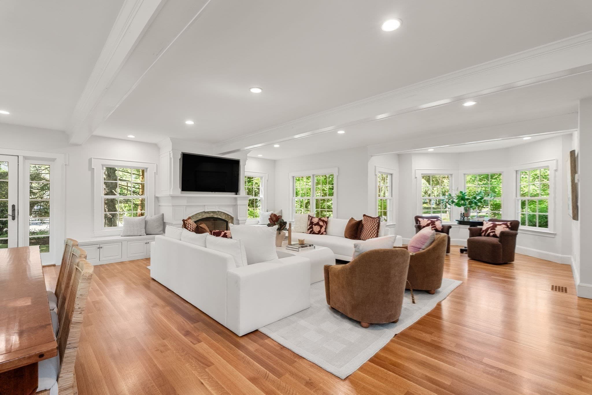 Single Family Residence at 1 Kenilworth Circle, Wellesley MA 02482, Wellesley, photo 18 of 36