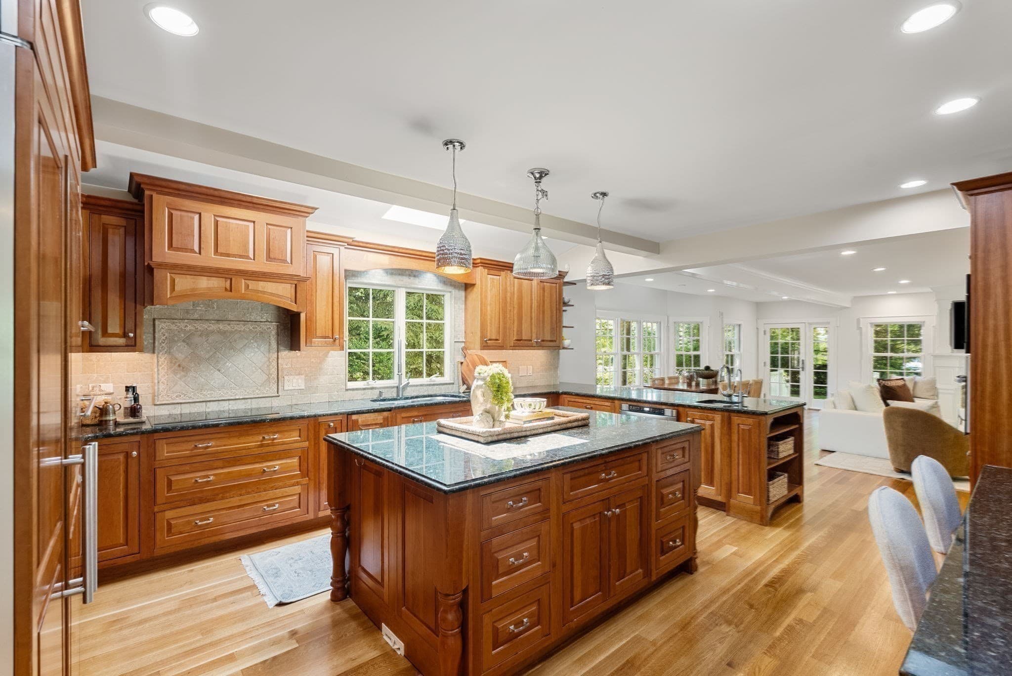 Single Family Residence at 1 Kenilworth Circle, Wellesley MA 02482, Wellesley, photo 11 of 36