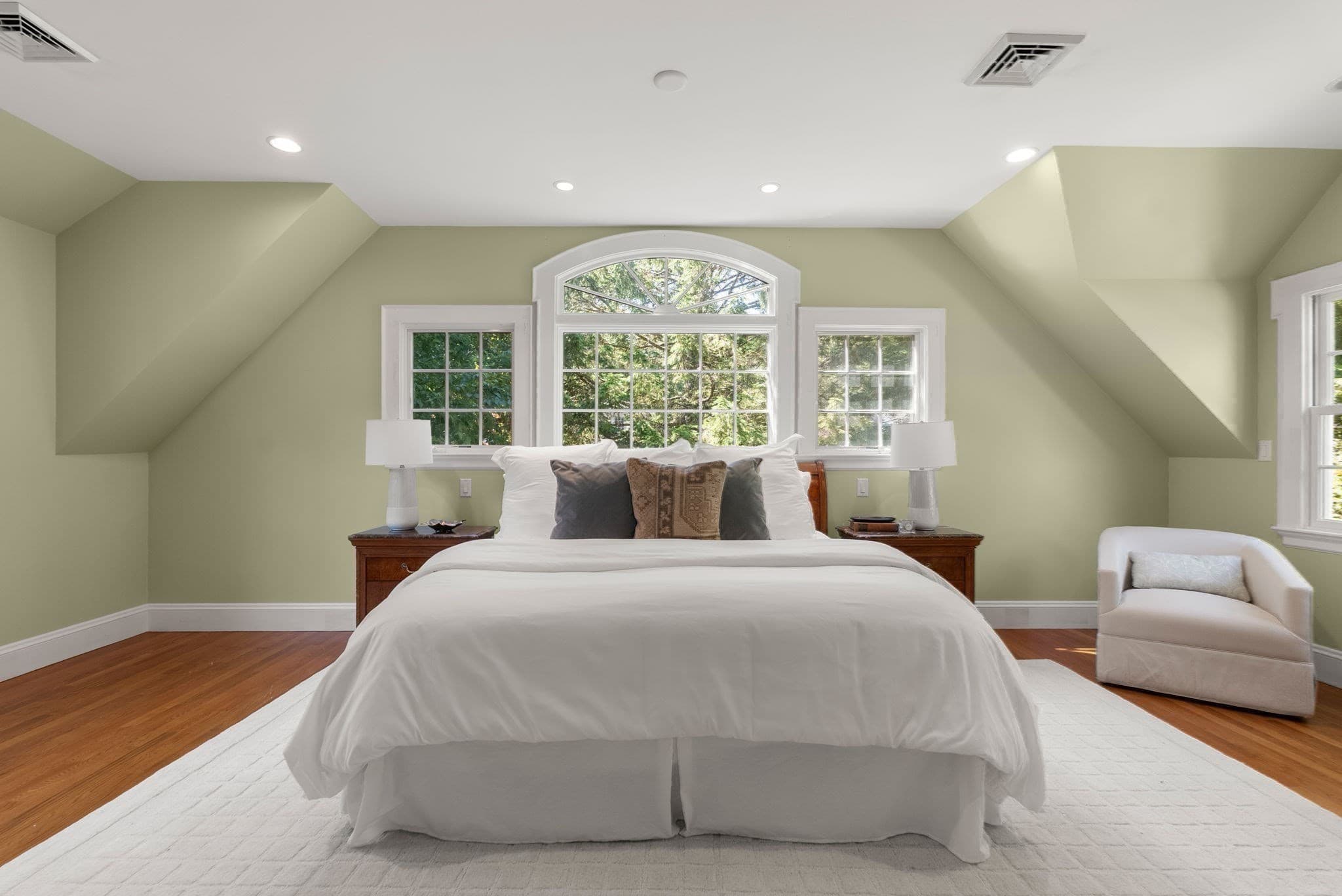 Single Family Residence at 1 Kenilworth Circle, Wellesley MA 02482, Wellesley, photo 21 of 36