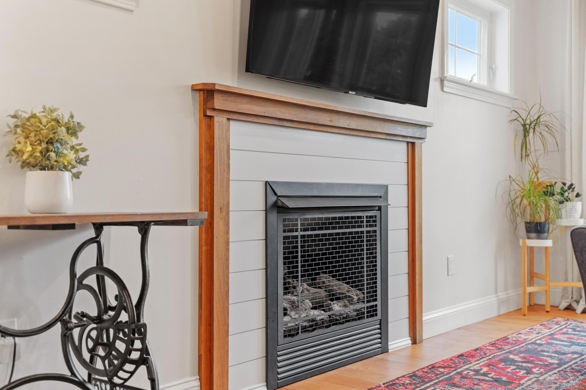 Single Family Residence at 837 New West Townsend Rd, Fitchburg MA 01462, Fitchburg, photo 9 of 42
