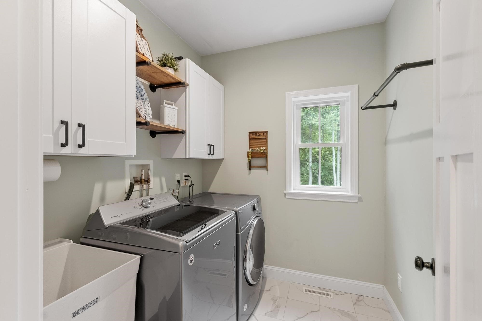 Single Family Residence at 837 New West Townsend Rd, Fitchburg MA 01462, Fitchburg, photo 15 of 42