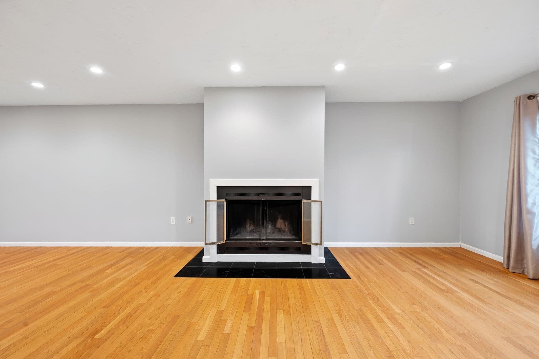 Condominium at 470 Adams St # 2, Quincy MA 02169, photo 5 of 23