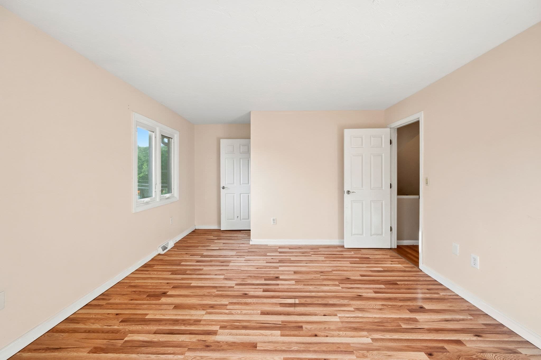 Condominium at 470 Adams St # 2, Quincy MA 02169, photo 11 of 23