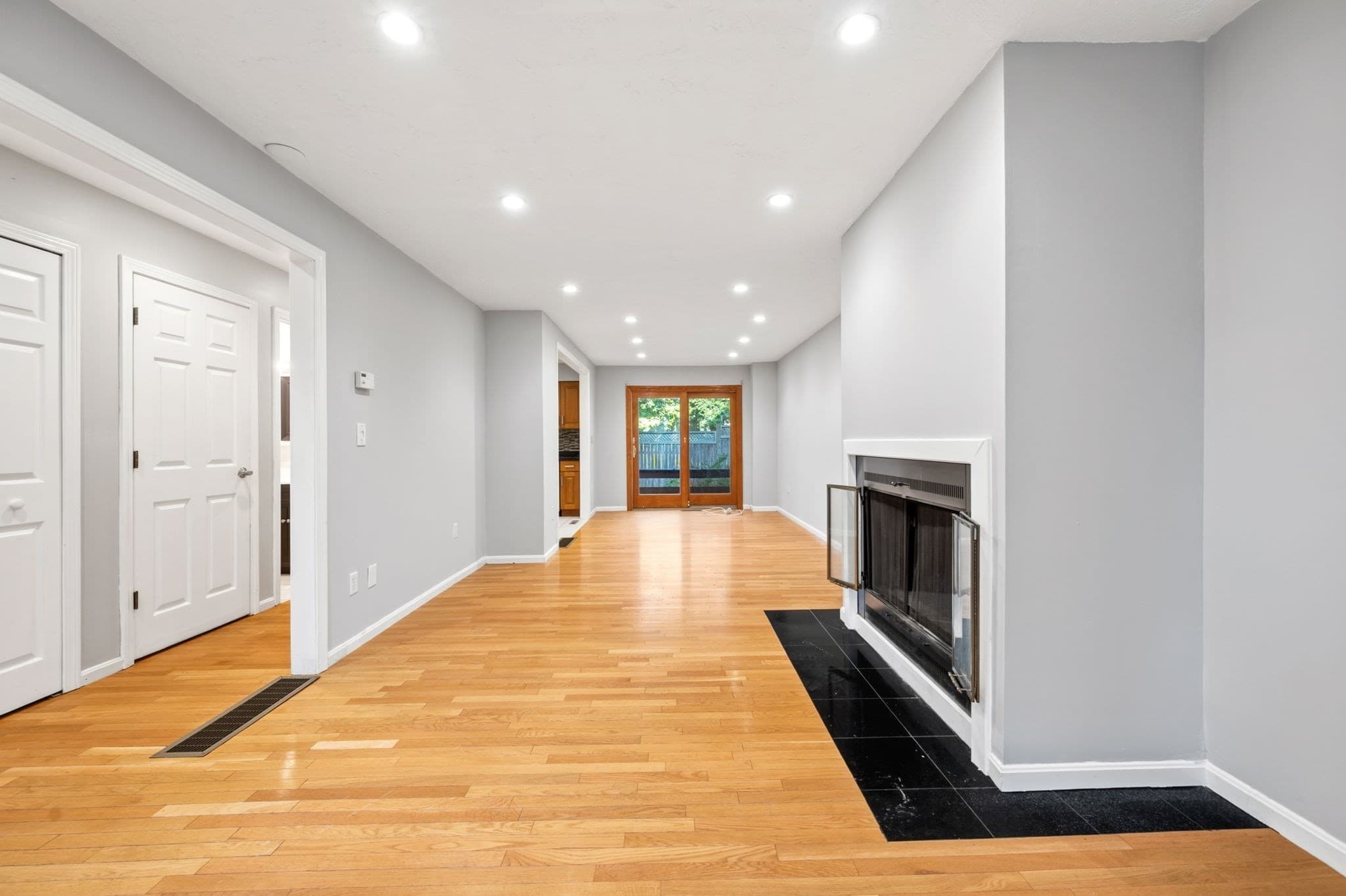 Condominium at 470 Adams St # 2, Quincy MA 02169, photo 4 of 23