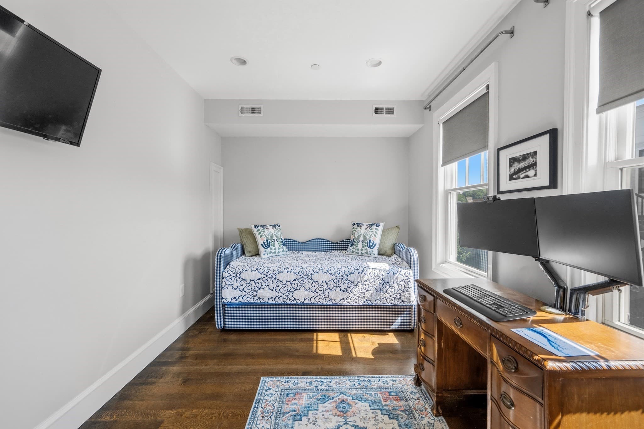 Condominium at 213 W 5th St # 2, Boston MA 02127, Boston, photo 13 of 25