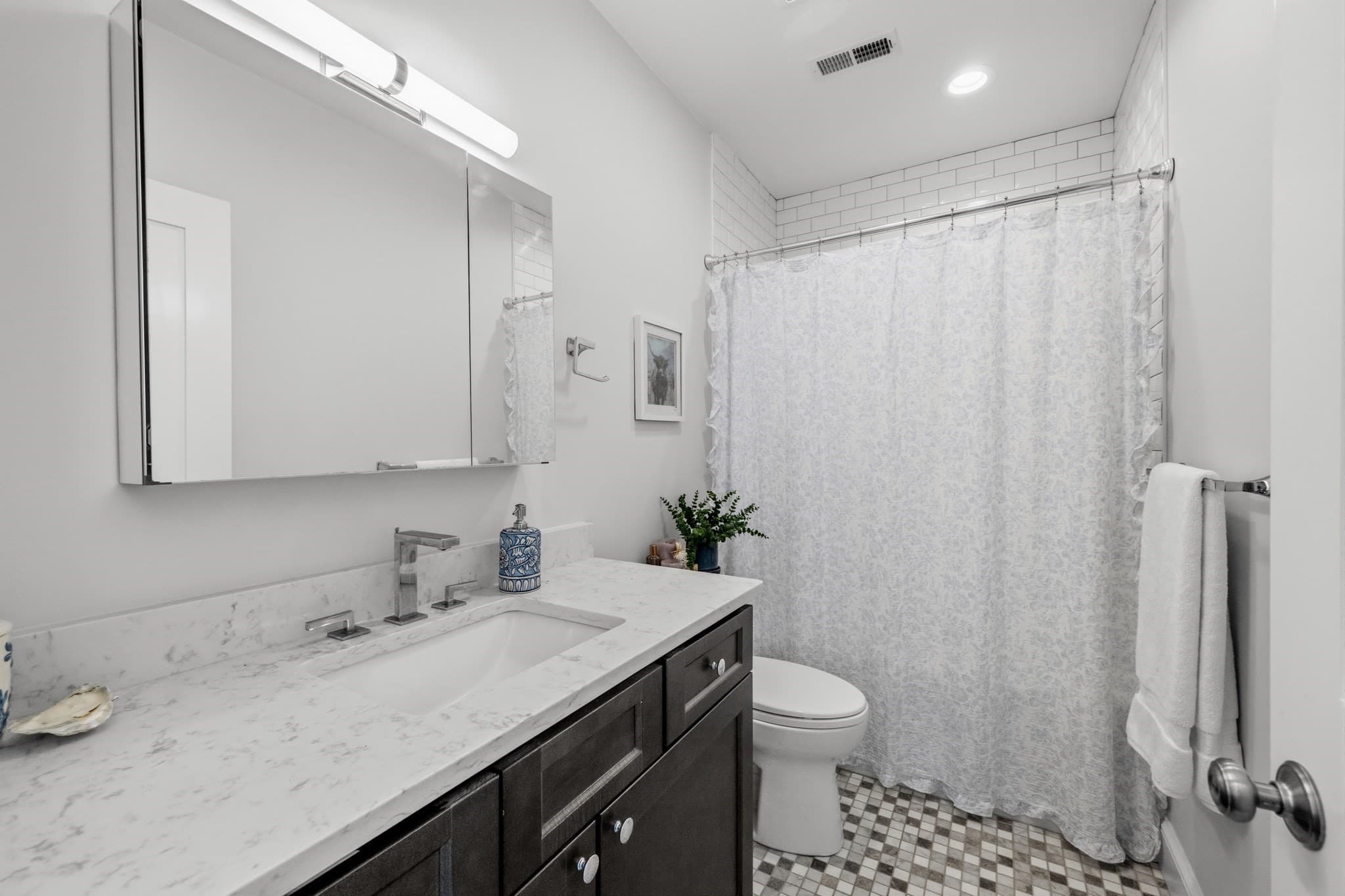 Condominium at 213 W 5th St # 2, Boston MA 02127, Boston, photo 15 of 25