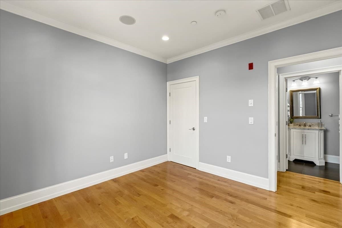 Condominium at 37 P Street # 3, Boston MA 02127, photo 27 of 36
