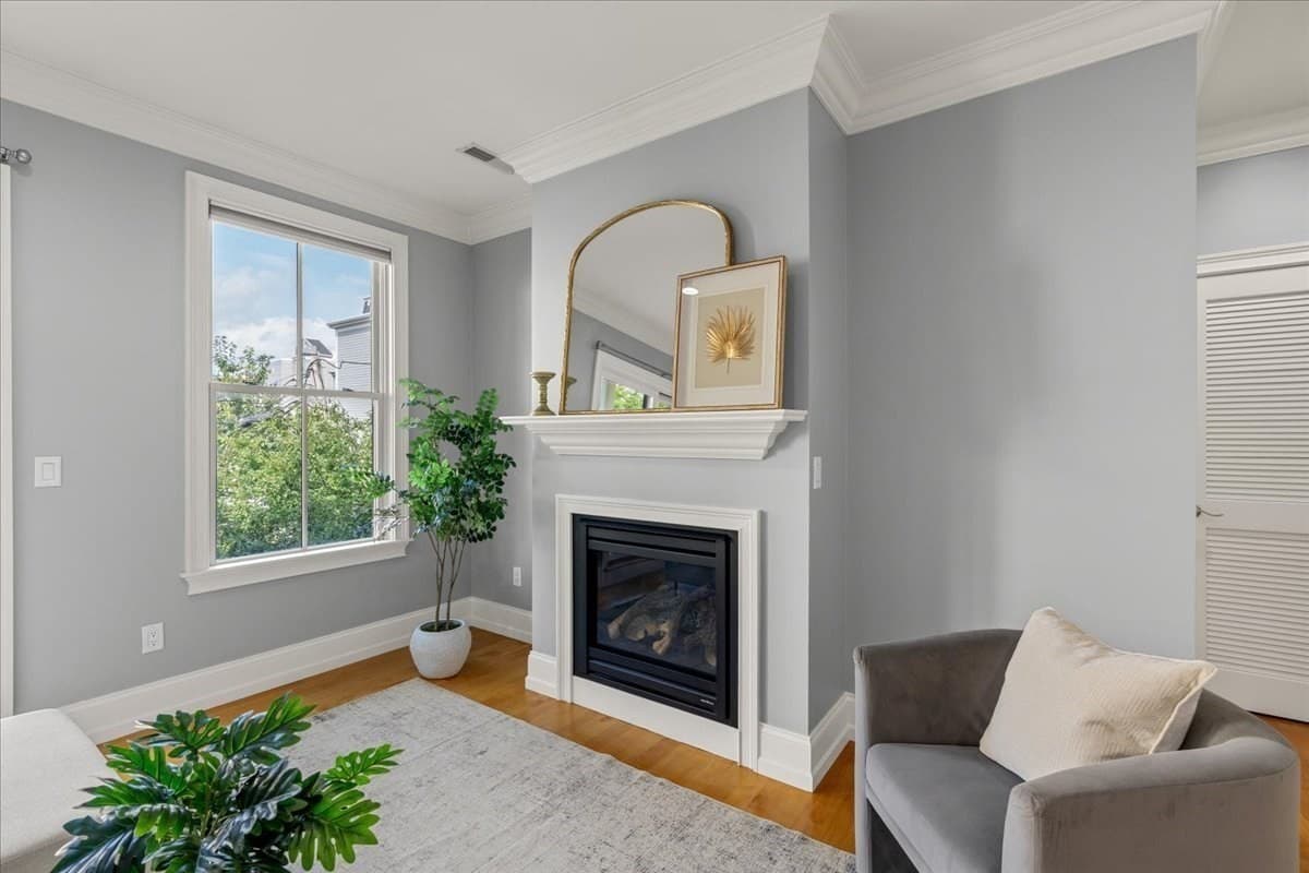 Condominium at 37 P Street # 3, Boston MA 02127, photo 6 of 36