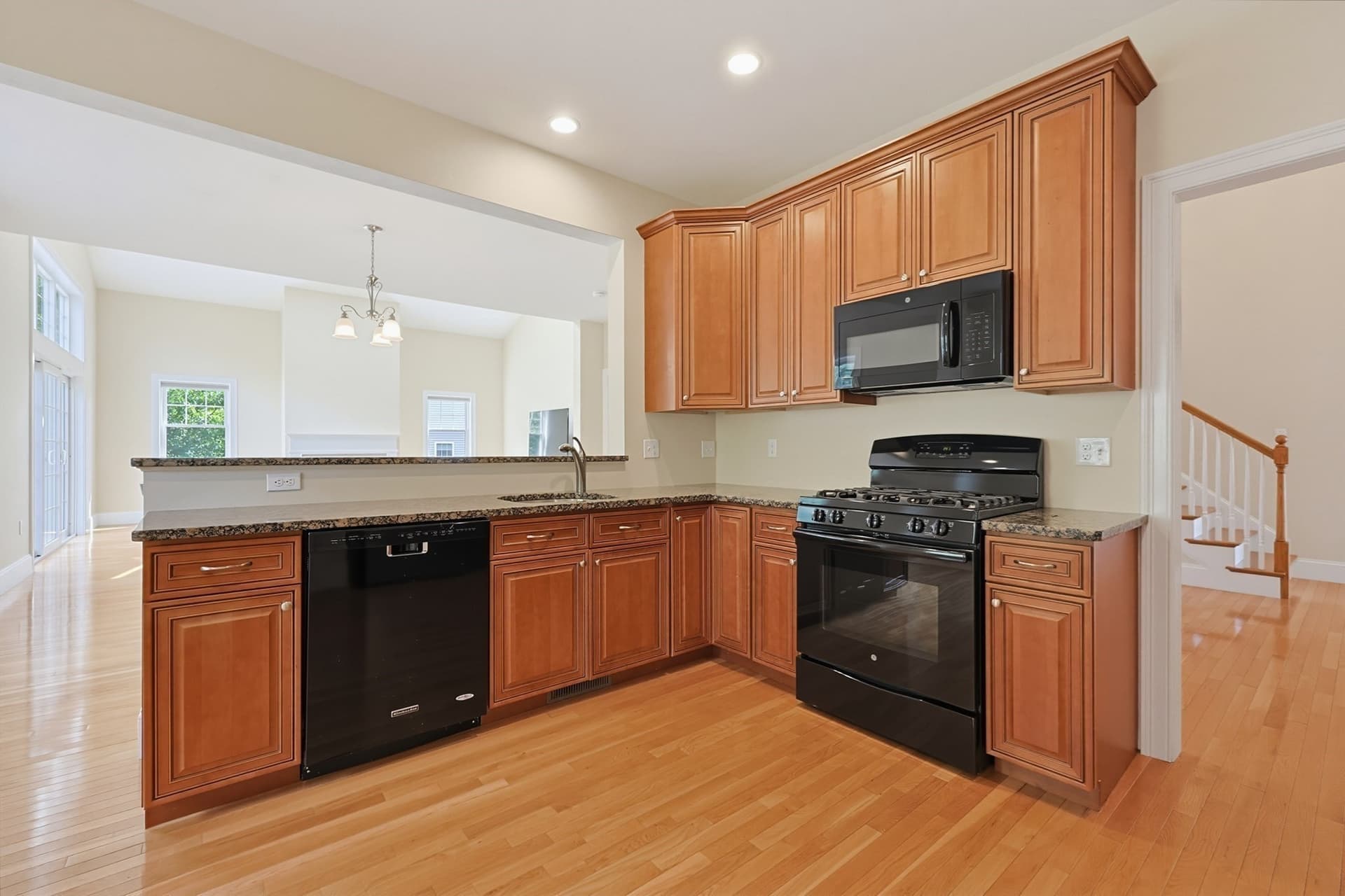 Condominium at 106 Walden Way # 106, Milford MA 01757, photo 9 of 40