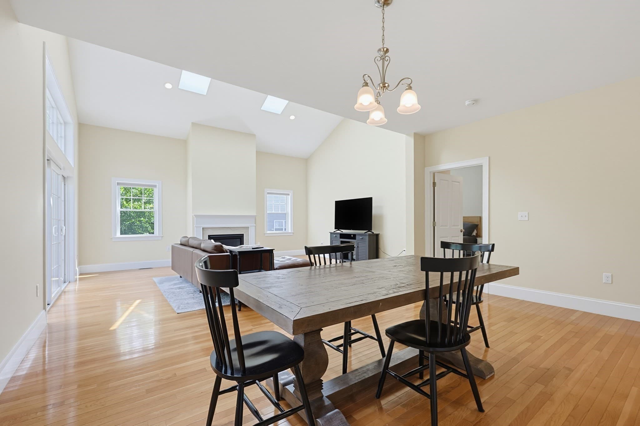 Condominium at 106 Walden Way # 106, Milford MA 01757, photo 14 of 40