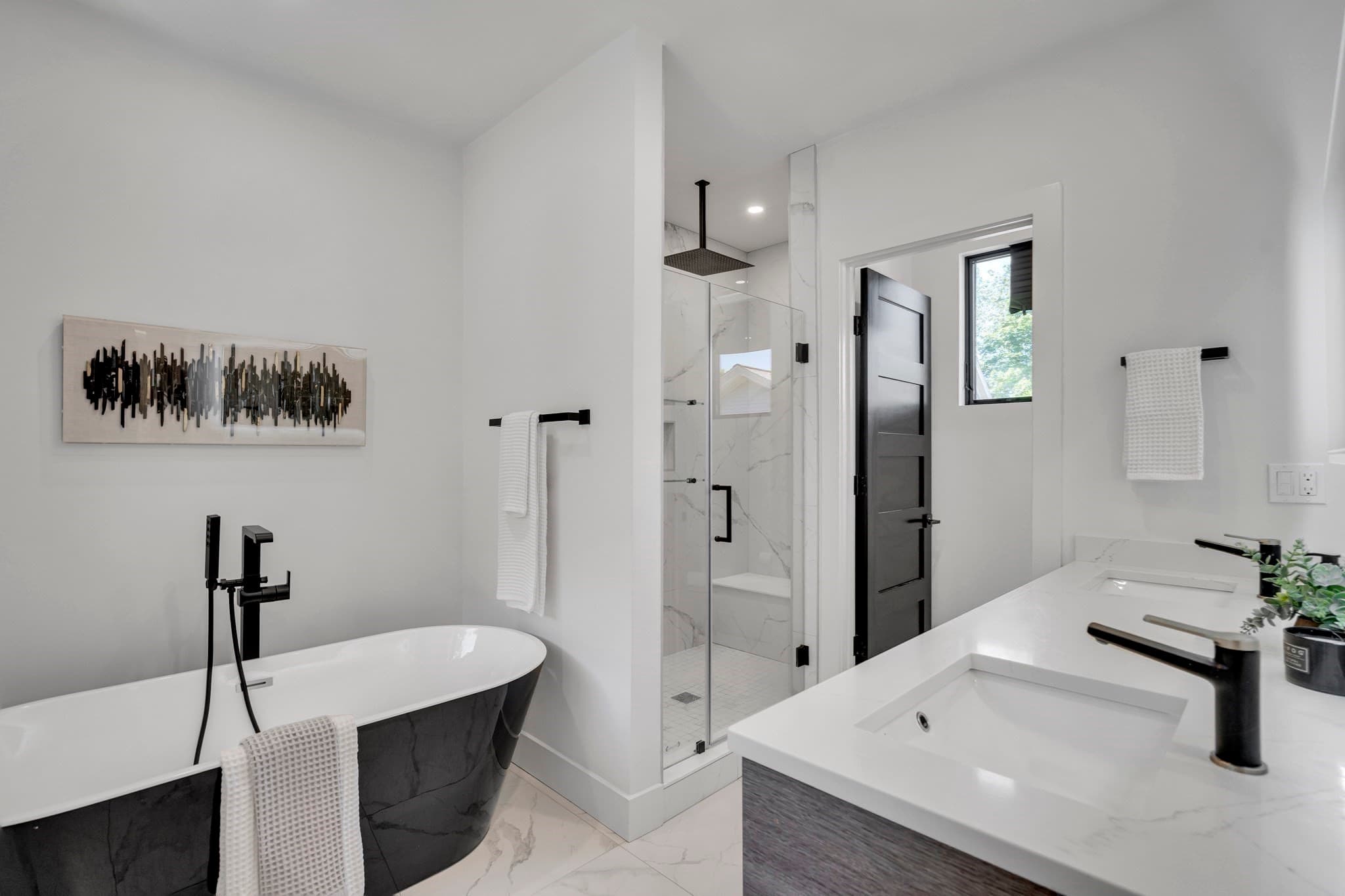 Condominium at 1242 Beacon St # 1242, Newton MA 02468, Newton, photo 13 of 26