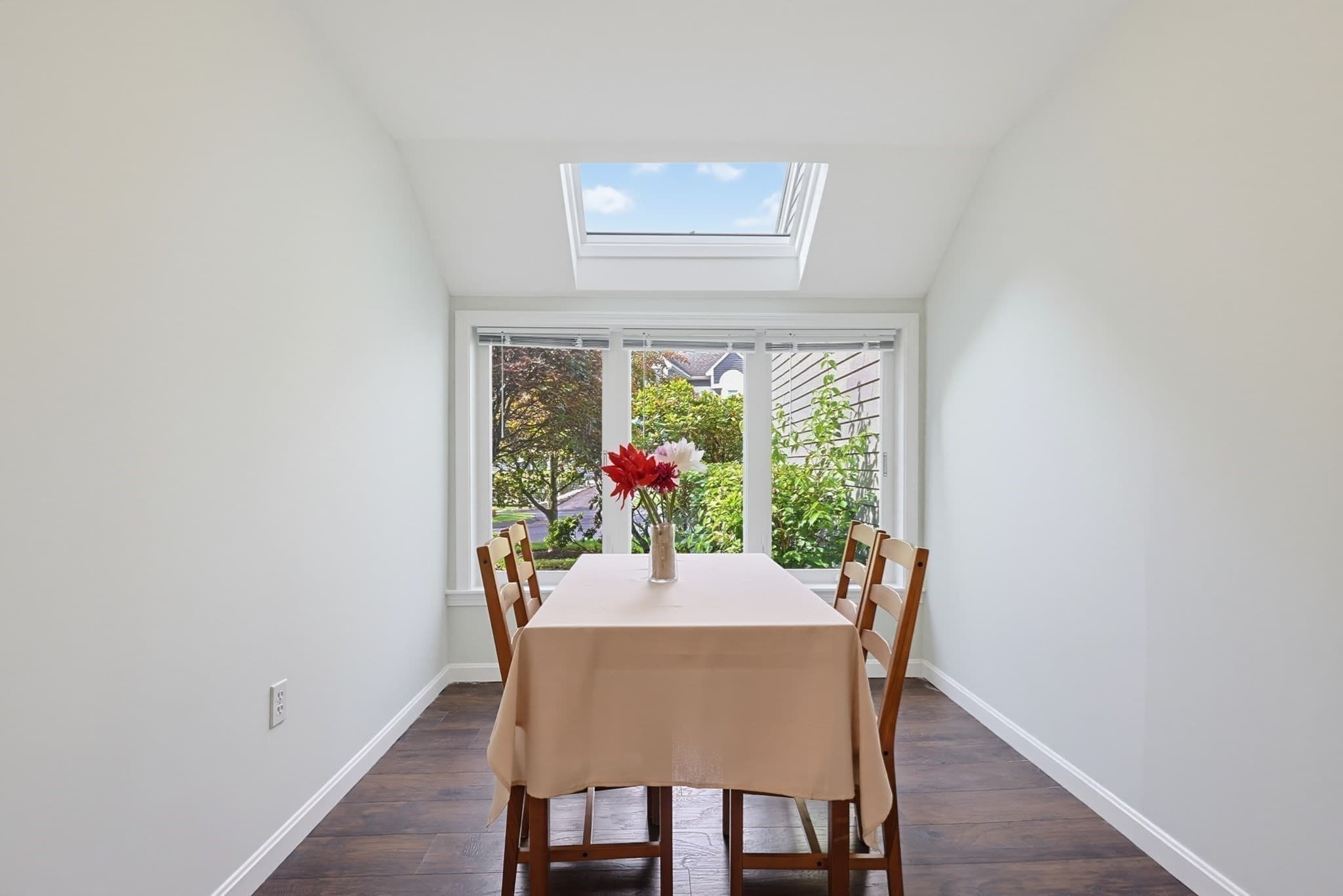 Condominium at 15 Kings Way # 4, Waltham MA 02451, photo 6 of 39