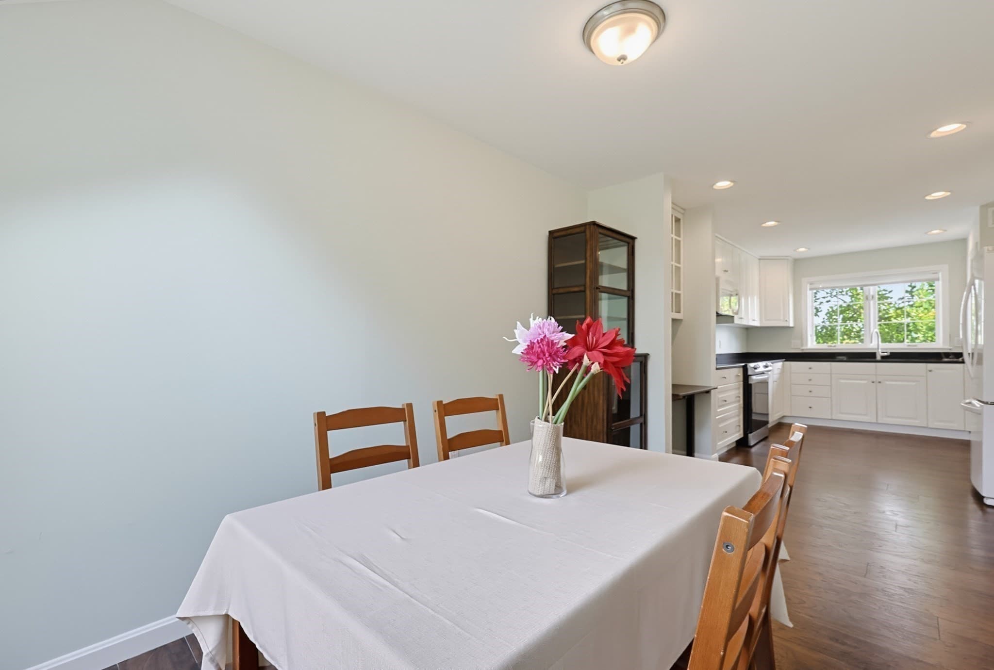 Condominium at 15 Kings Way # 4, Waltham MA 02451, photo 7 of 39