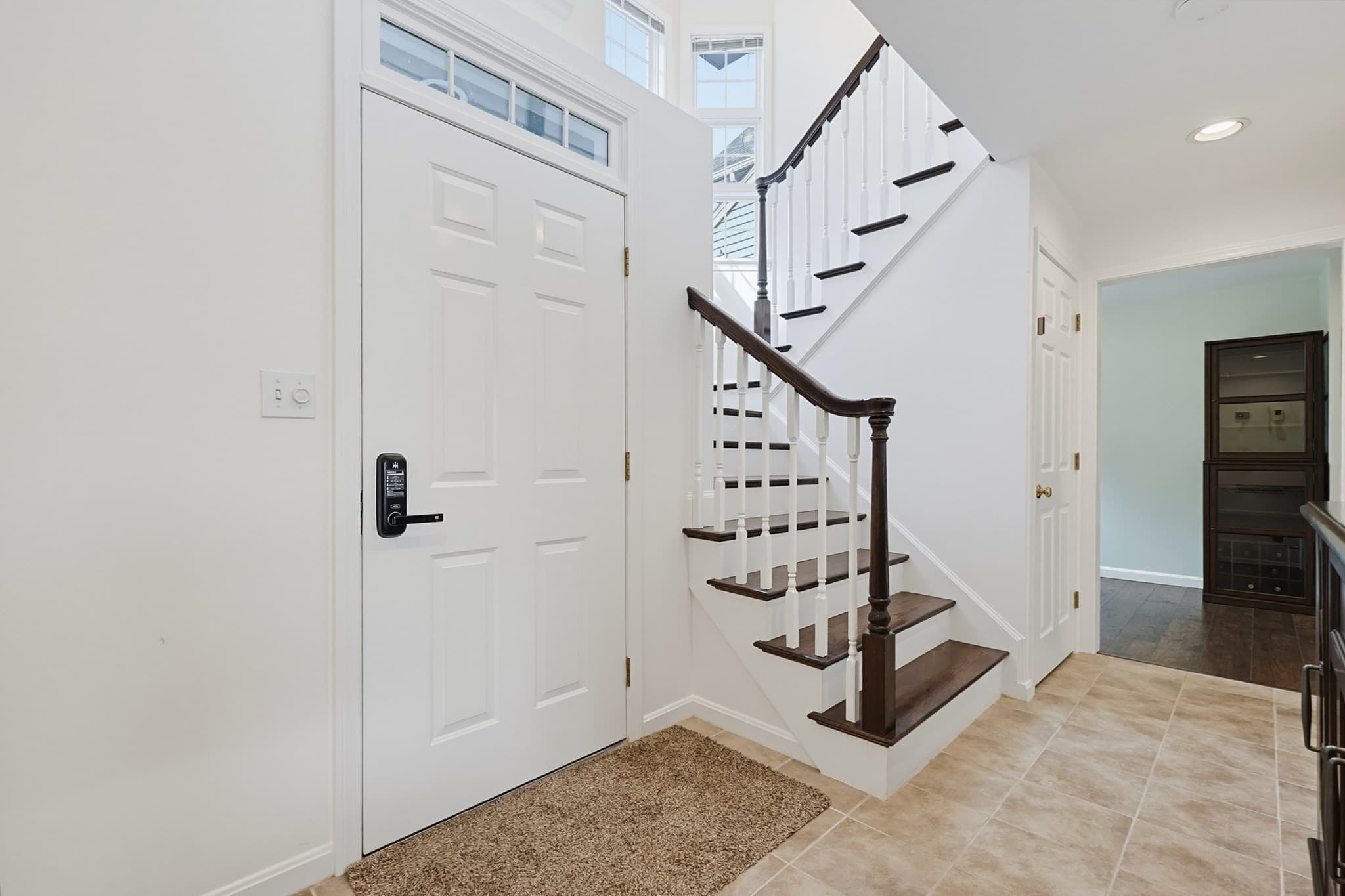 Condominium at 15 Kings Way # 4, Waltham MA 02451, photo 3 of 39