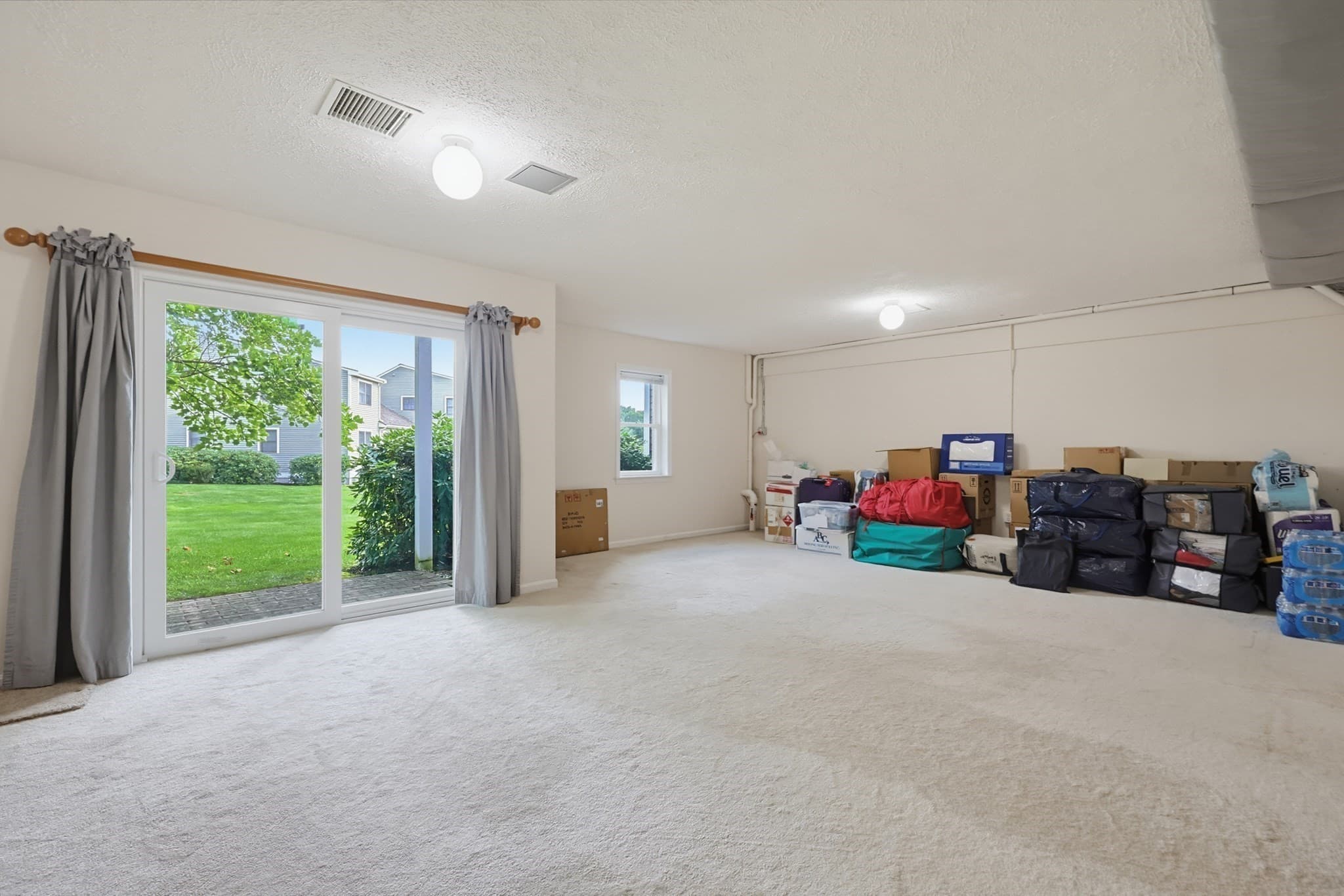 Condominium at 15 Kings Way # 4, Waltham MA 02451, photo 34 of 39