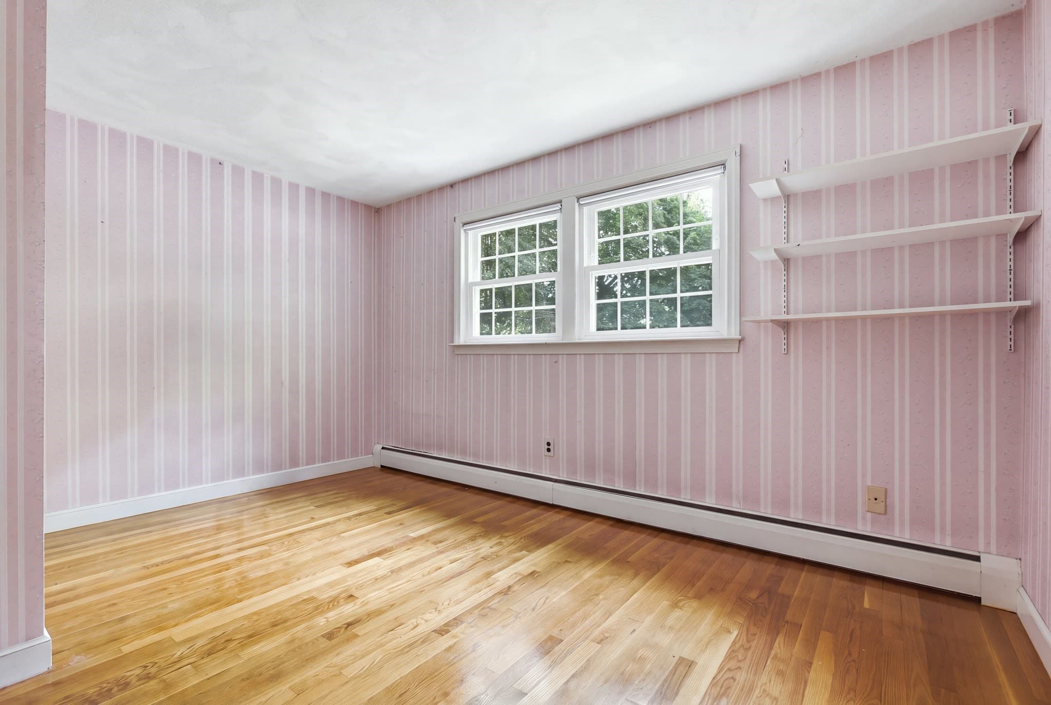 Single Family Residence at 10 Red Gate Ln, Reading MA 01867, Reading, photo 36 of 41