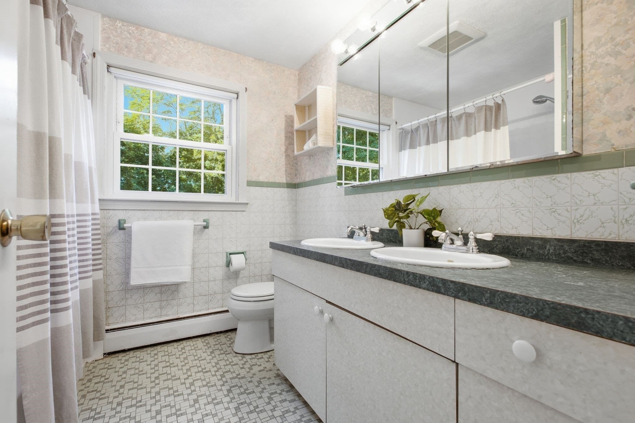 Single Family Residence at 10 Red Gate Ln, Reading MA 01867, Reading, photo 34 of 41
