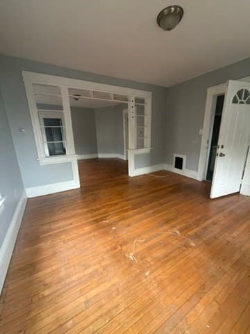 3 Family at 335 Oakland St, Springfield MA 01108, Springfield, photo 2 of 10