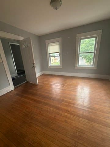 3 Family at 335 Oakland St, Springfield MA 01108, Springfield, photo 5 of 10