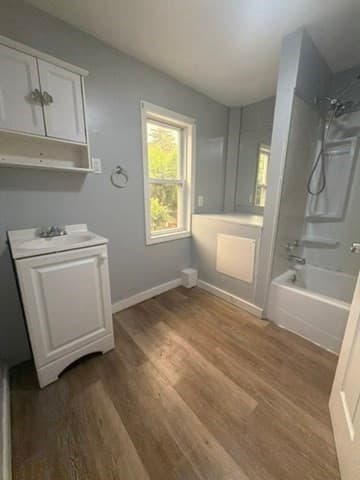 3 Family at 335 Oakland St, Springfield MA 01108, Springfield, photo 9 of 10