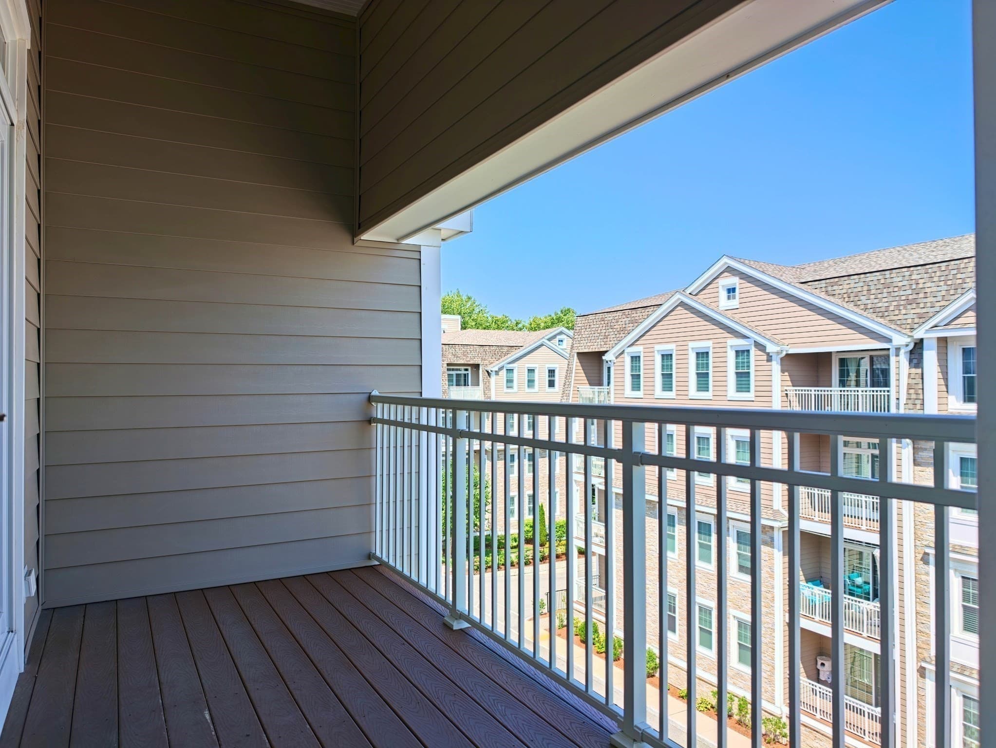 Condominium at 320 Middlesex Ave # F406, Medford MA 02155, Medford, photo 16 of 33