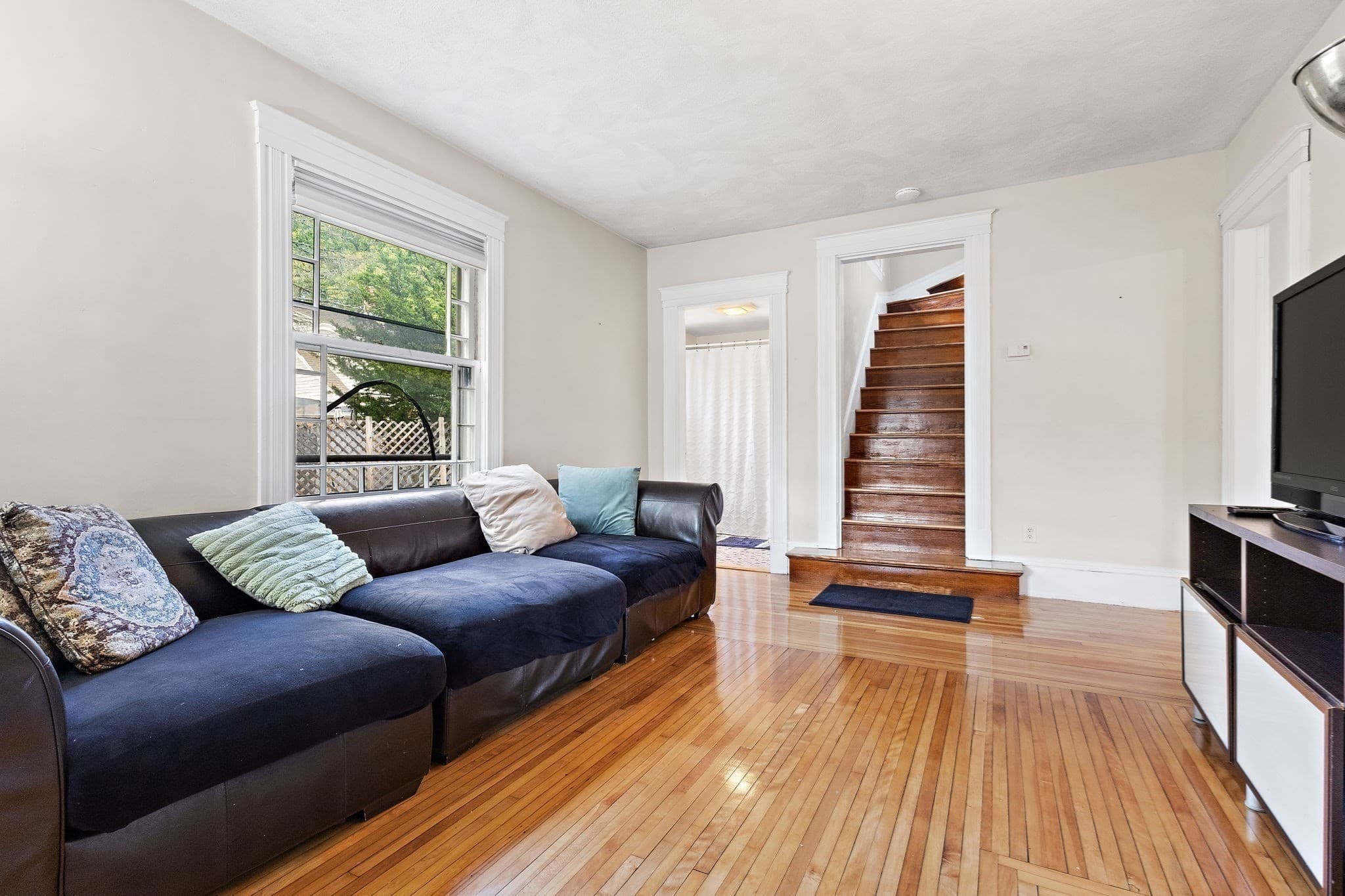 Single Family Residence at 121 Bridge St, Beverly MA 01915, Beverly, photo 13 of 38