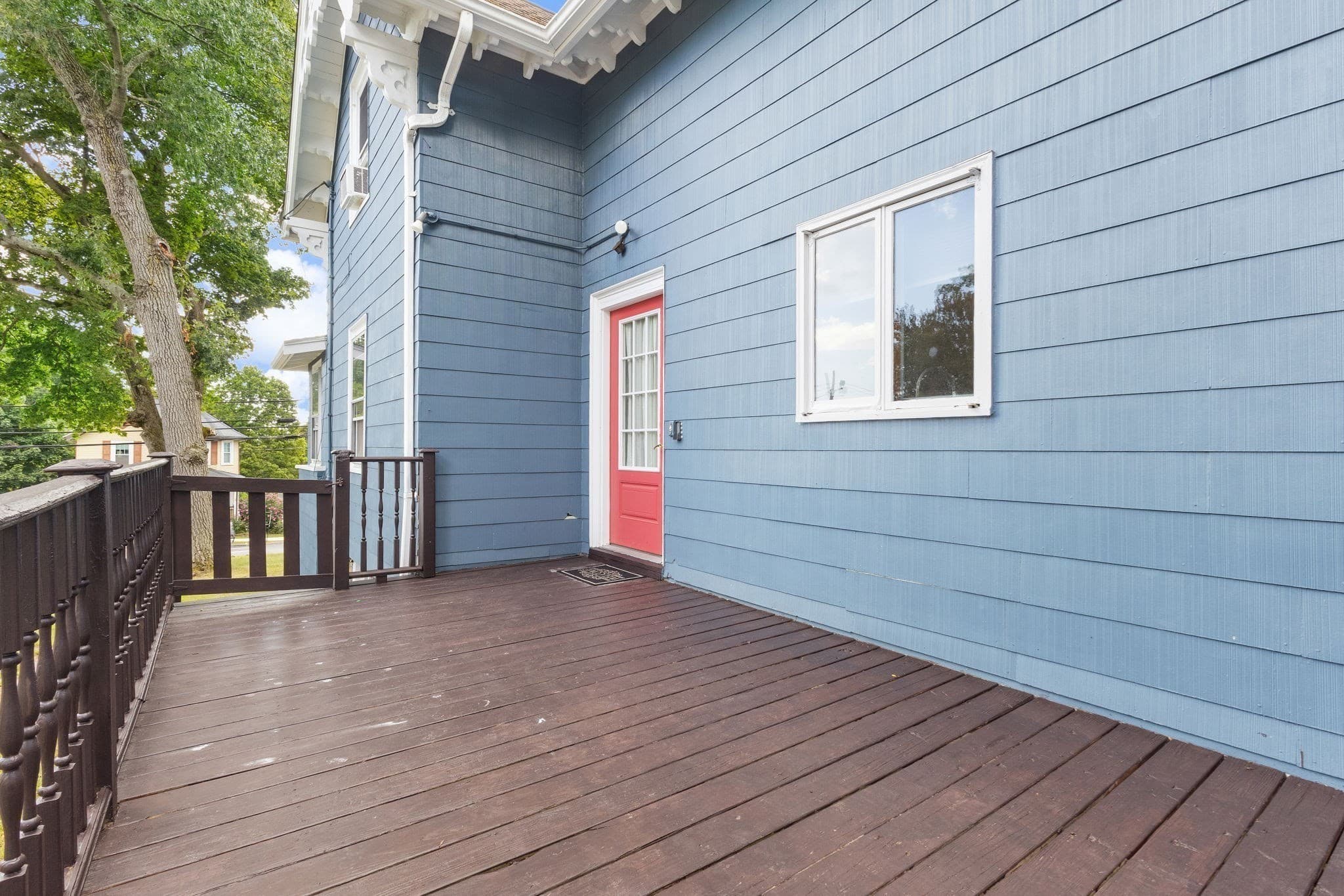 Single Family Residence at 121 Bridge St, Beverly MA 01915, Beverly, photo 4 of 38
