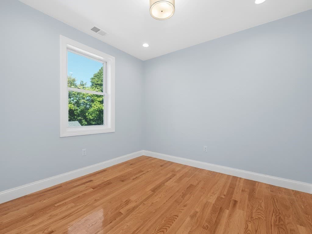Condominium at 28 Ash Street # 1, Waltham MA 02453, Waltham, photo 23 of 41
