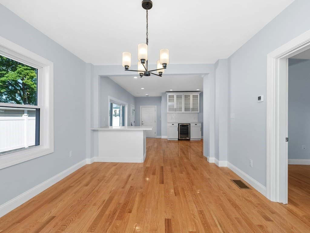 Condominium at 28 Ash Street # 1, Waltham MA 02453, Waltham, photo 13 of 41