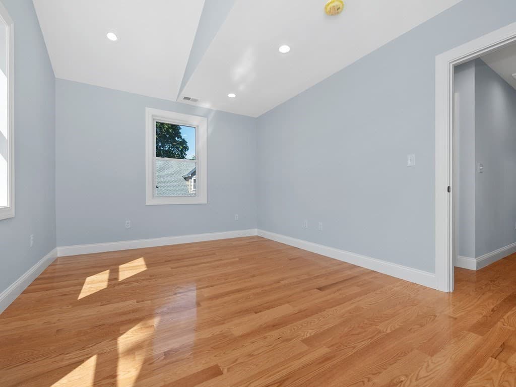 Condominium at 28 Ash Street # 1, Waltham MA 02453, Waltham, photo 20 of 41