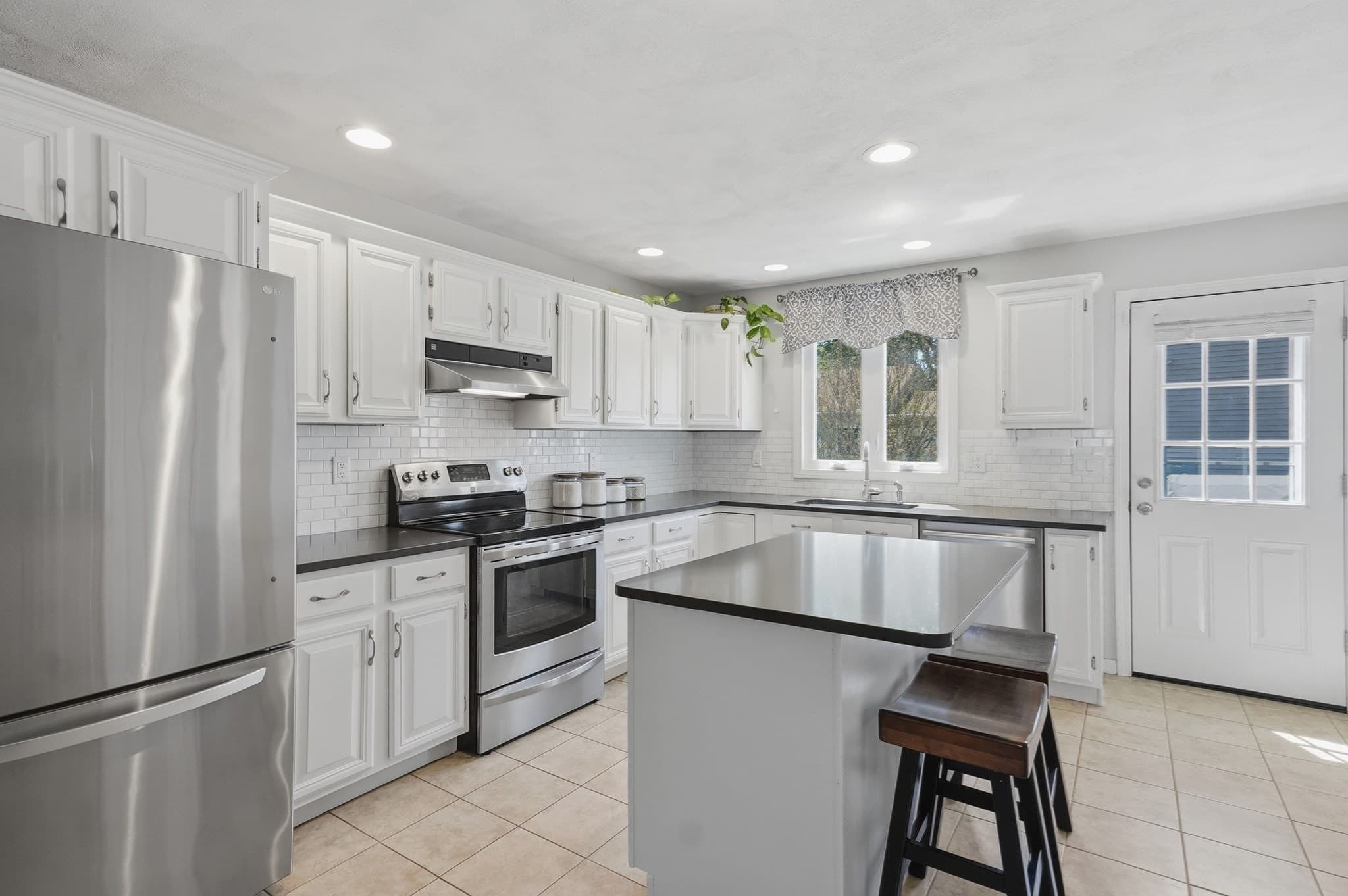 5 Candice Court # 1, Woburn MA 01801