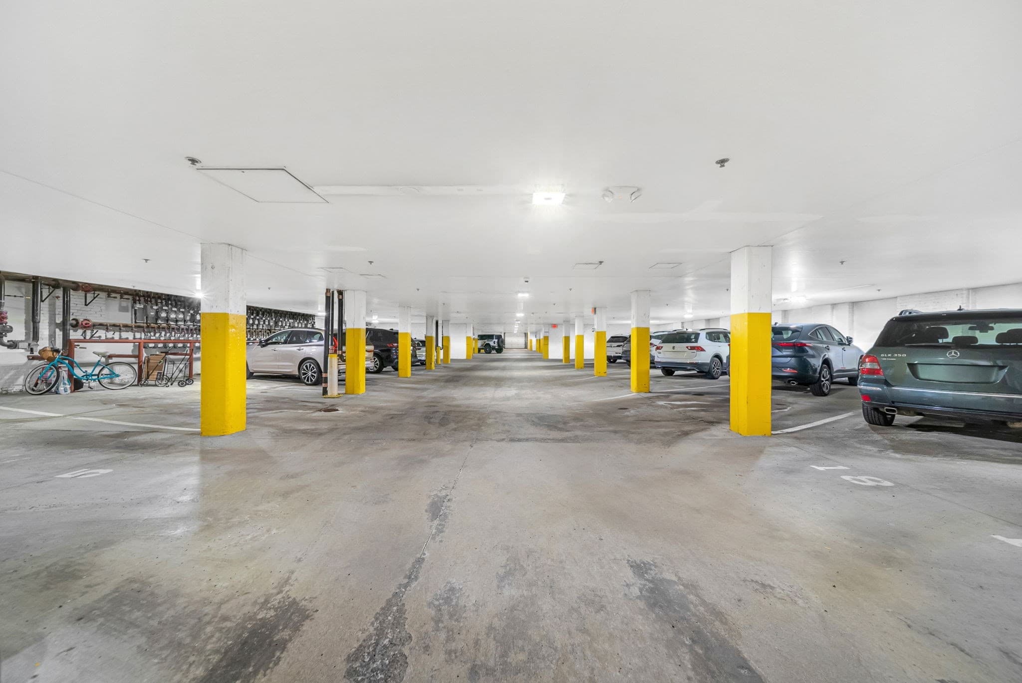 Condominium at 21 Wormwood St # 620, Boston MA 02210, photo 29 of 32