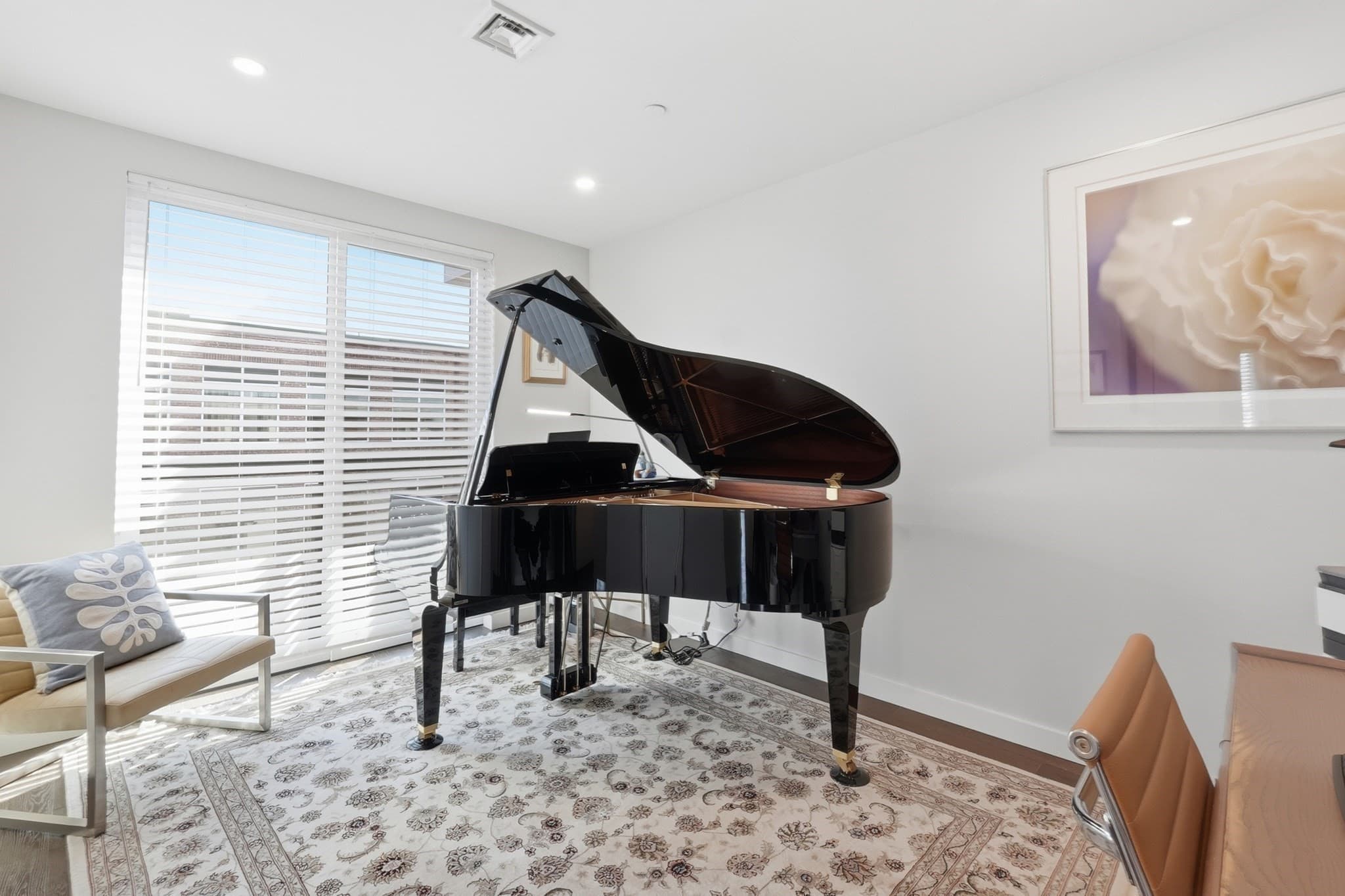 Condominium at 68 Los Angeles St, Newton MA 02458, photo 17 of 29