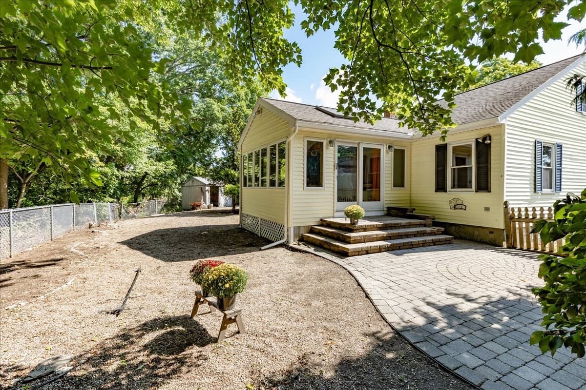 Single Family Residence at 43 Crestwood Cir, Lawrence MA 01843, Lawrence, photo 23 of 24