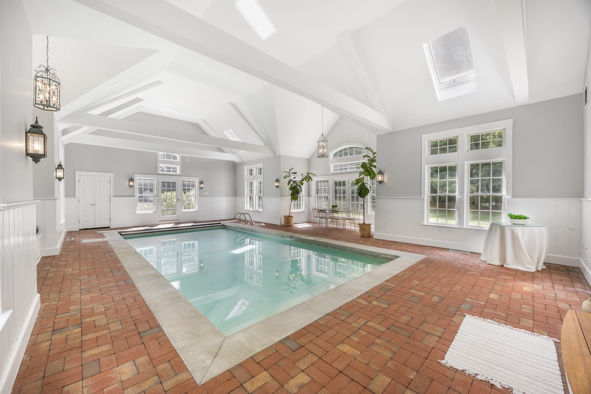 Equestrian at 4 Fraser Ln, Newbury MA 01922, Newbury, photo 2 of 40