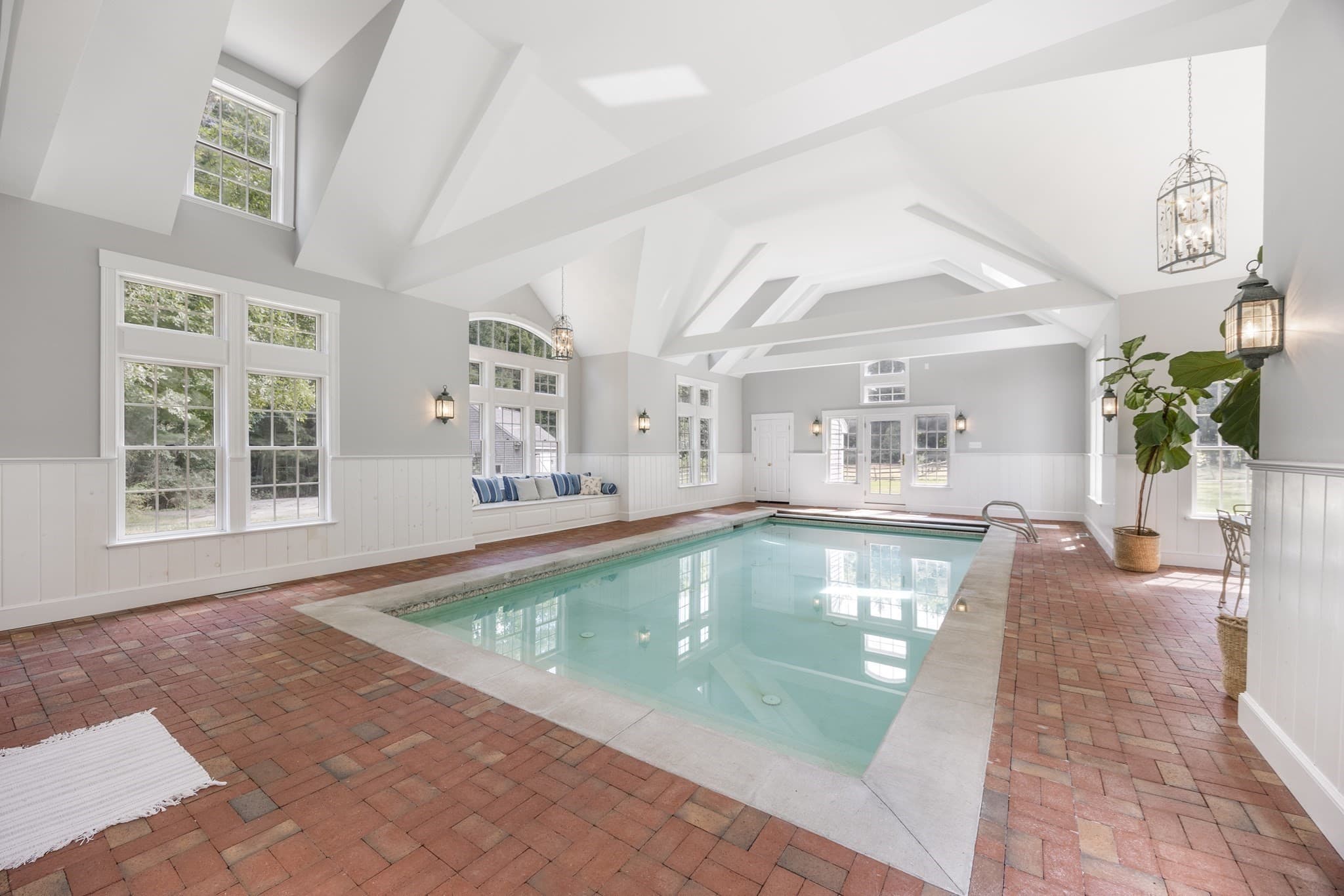 Equestrian at 4 Fraser Ln, Newbury MA 01922, Newbury, photo 3 of 40