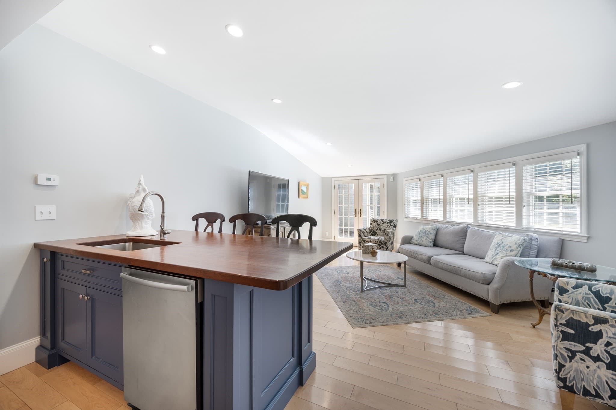 Equestrian at 4 Fraser Ln, Newbury MA 01922, Newbury, photo 14 of 40