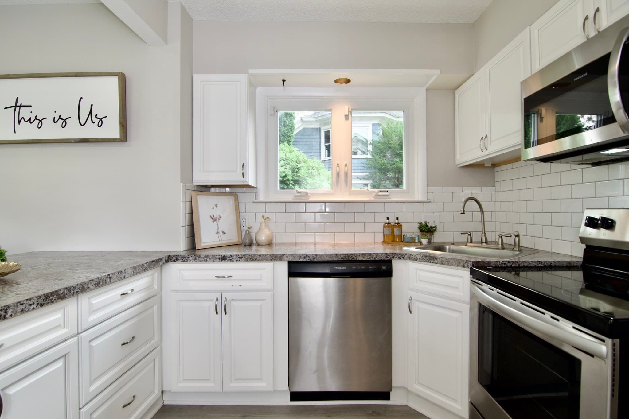 Single Family Residence at 25 Webber St, Springfield MA 01108, Springfield, photo 19 of 42