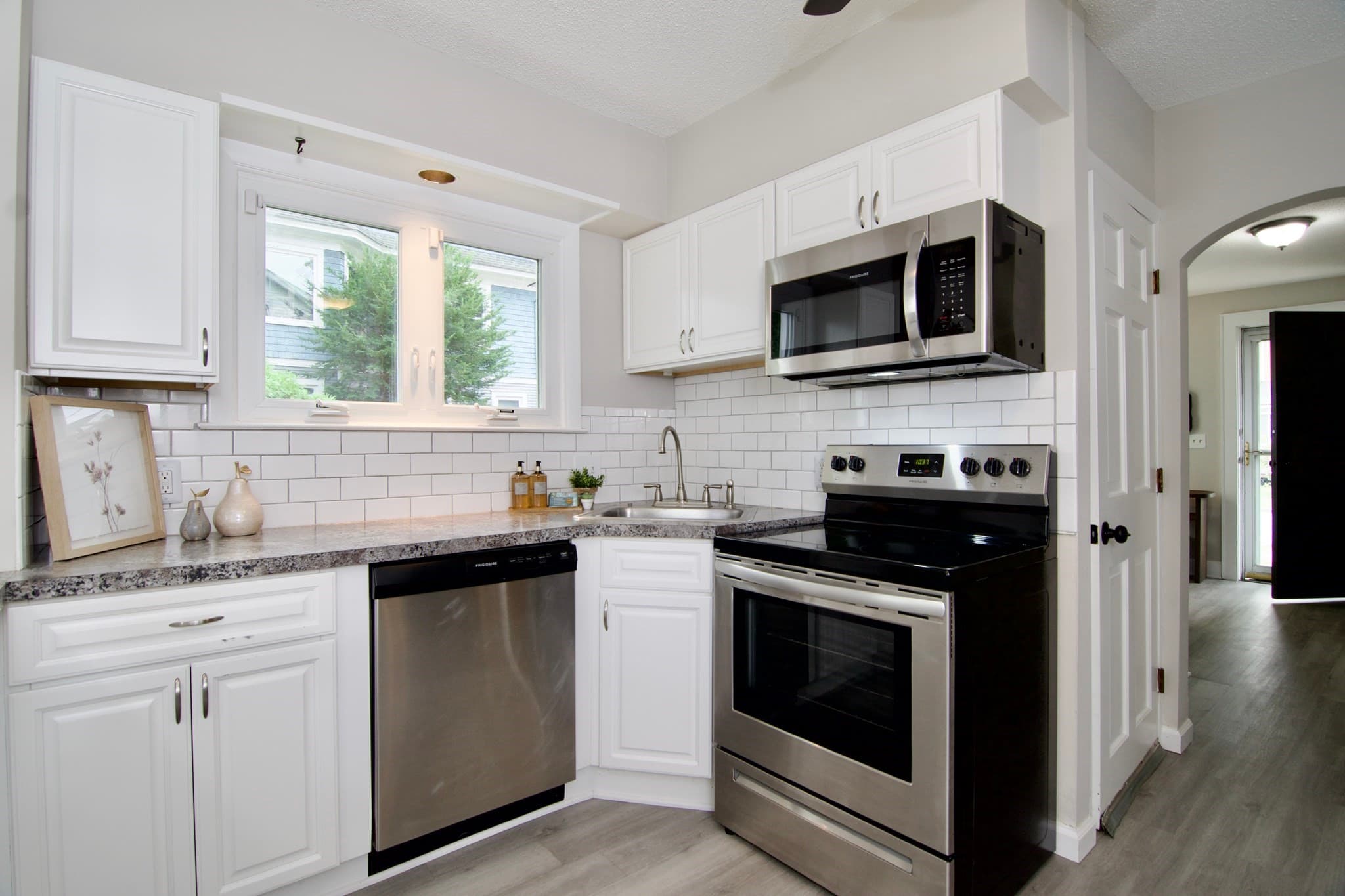 Single Family Residence at 25 Webber St, Springfield MA 01108, Springfield, photo 21 of 42