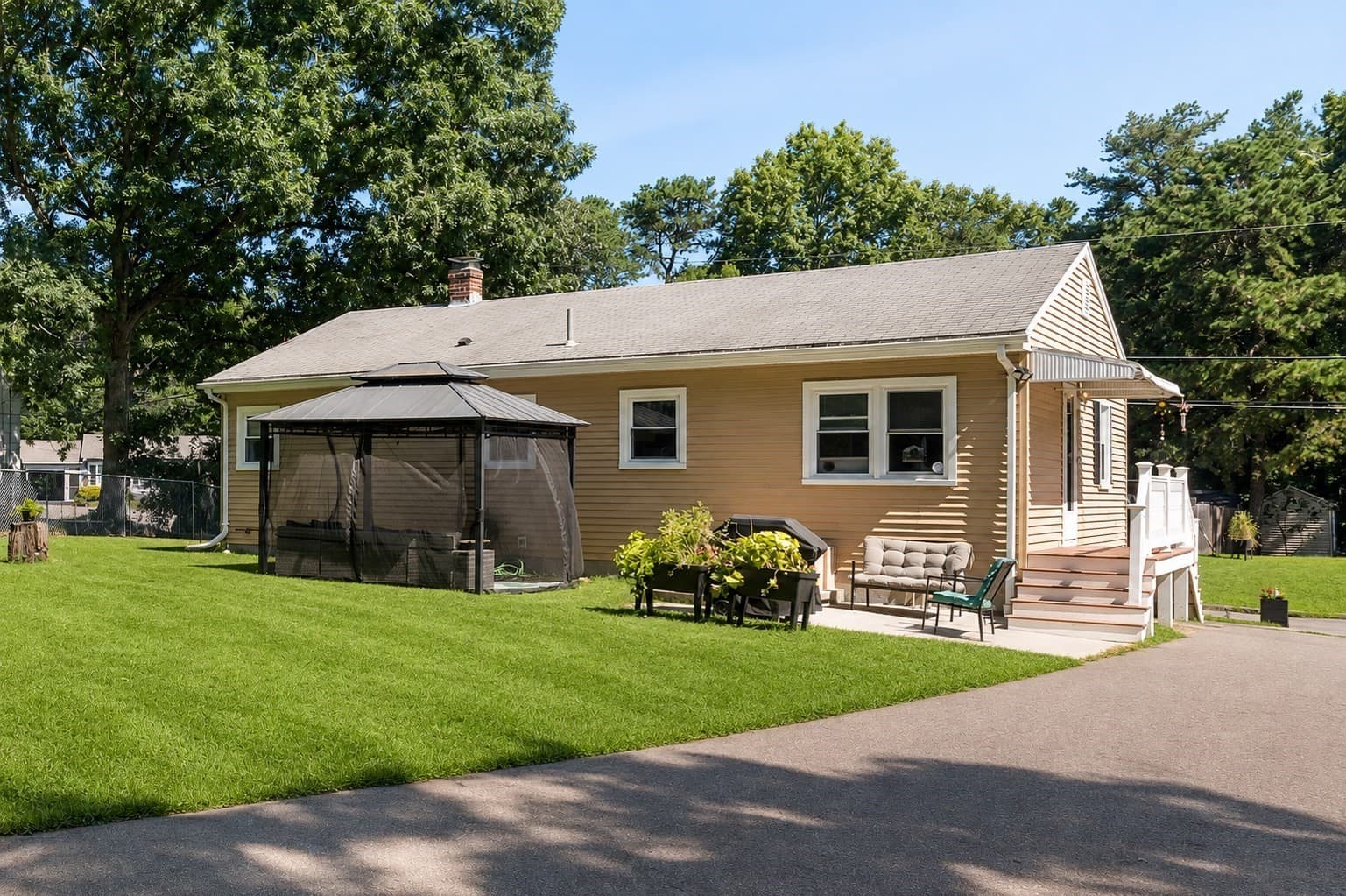 Single Family Residence at 15 Dawes St, Blackstone MA 01504, Blackstone, photo 22 of 28