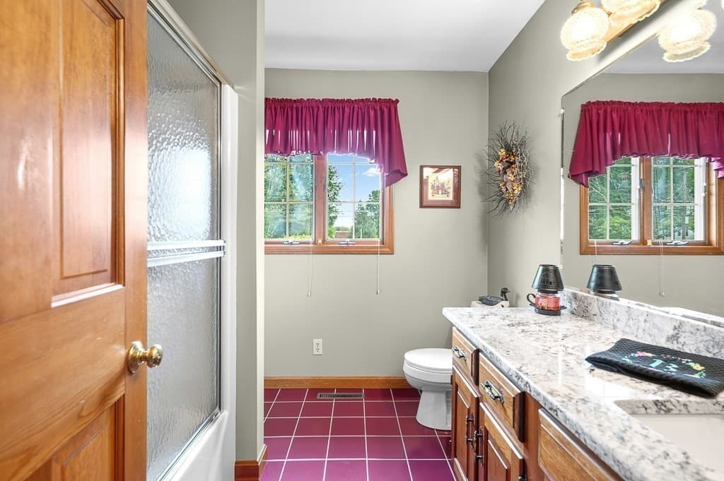 Single Family Residence at 400 Boston Road, Sutton MA 01590, Sutton, photo 22 of 42