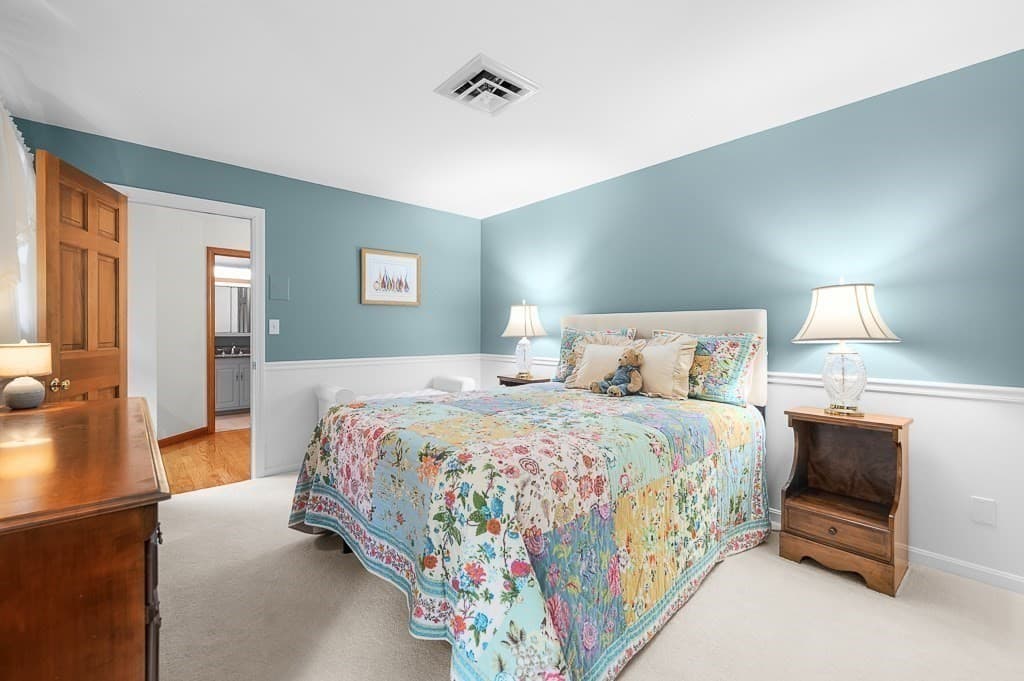 Single Family Residence at 400 Boston Road, Sutton MA 01590, Sutton, photo 32 of 42