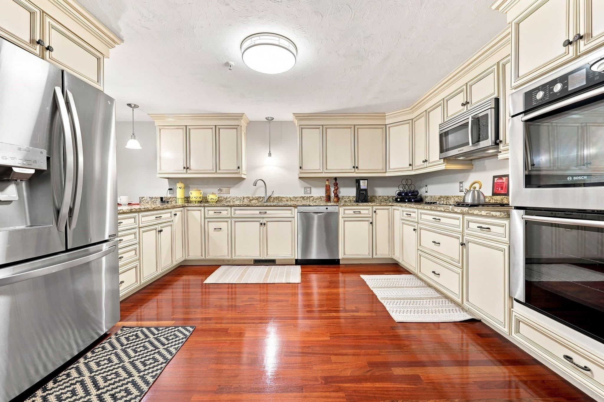 Condominium at 7 Stephen Lane Drive # 7, Bedford MA 01730, Bedford, photo 4 of 42
